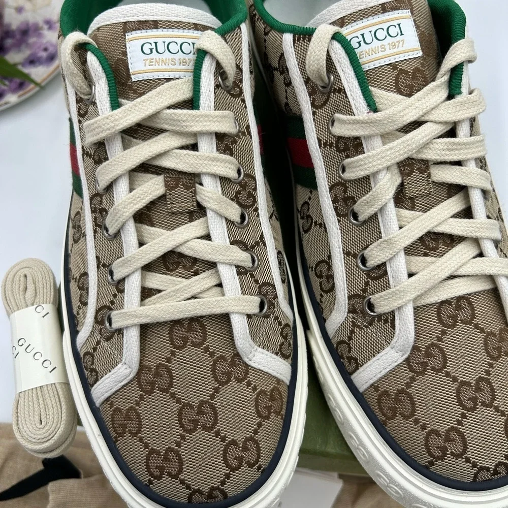 Gucci stylish sneakers